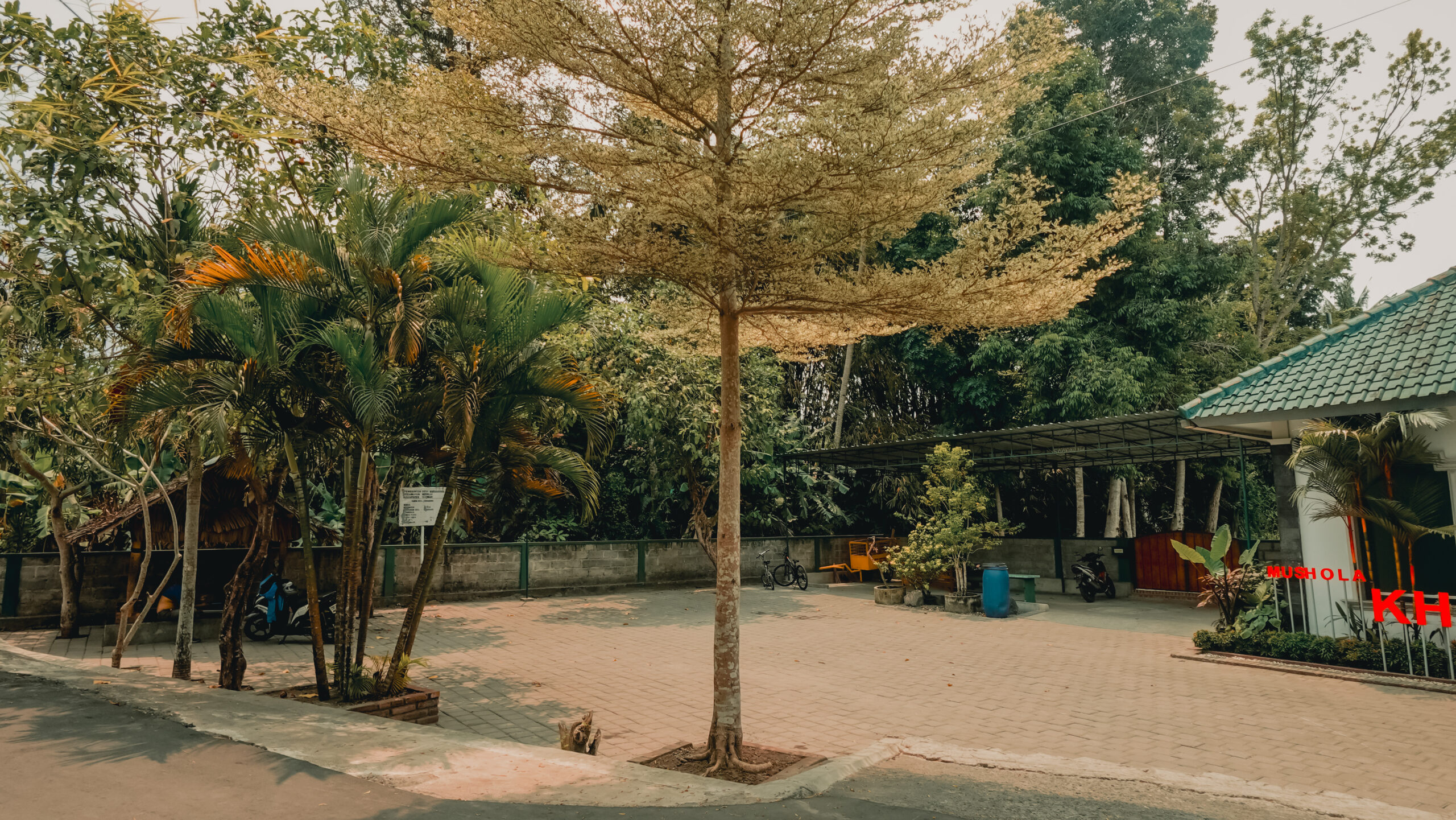 Parkiran Utara Parkiran Selatan